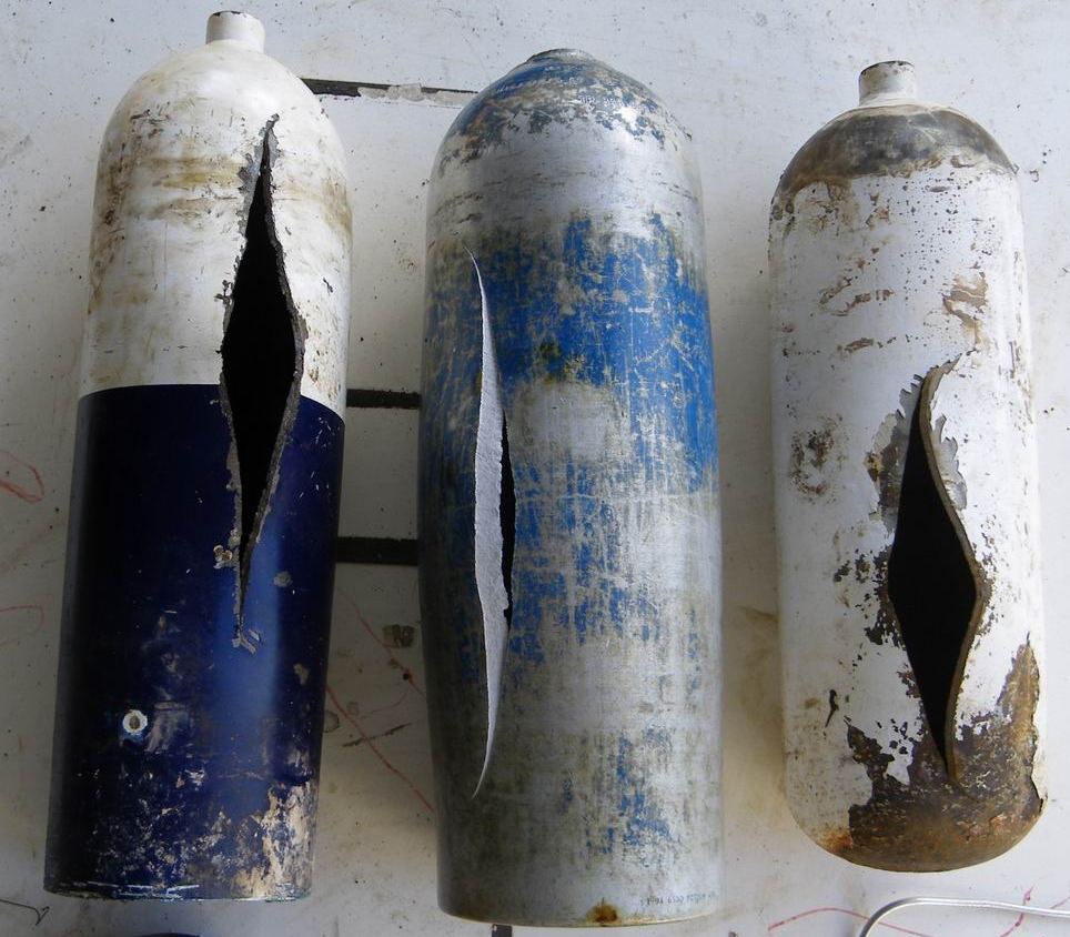 Catastrophic failure of SCUBA cylinders